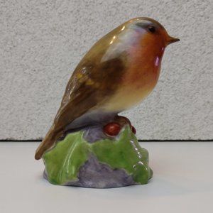 Royal Worcester Robin - Porcelain Bird Figurine